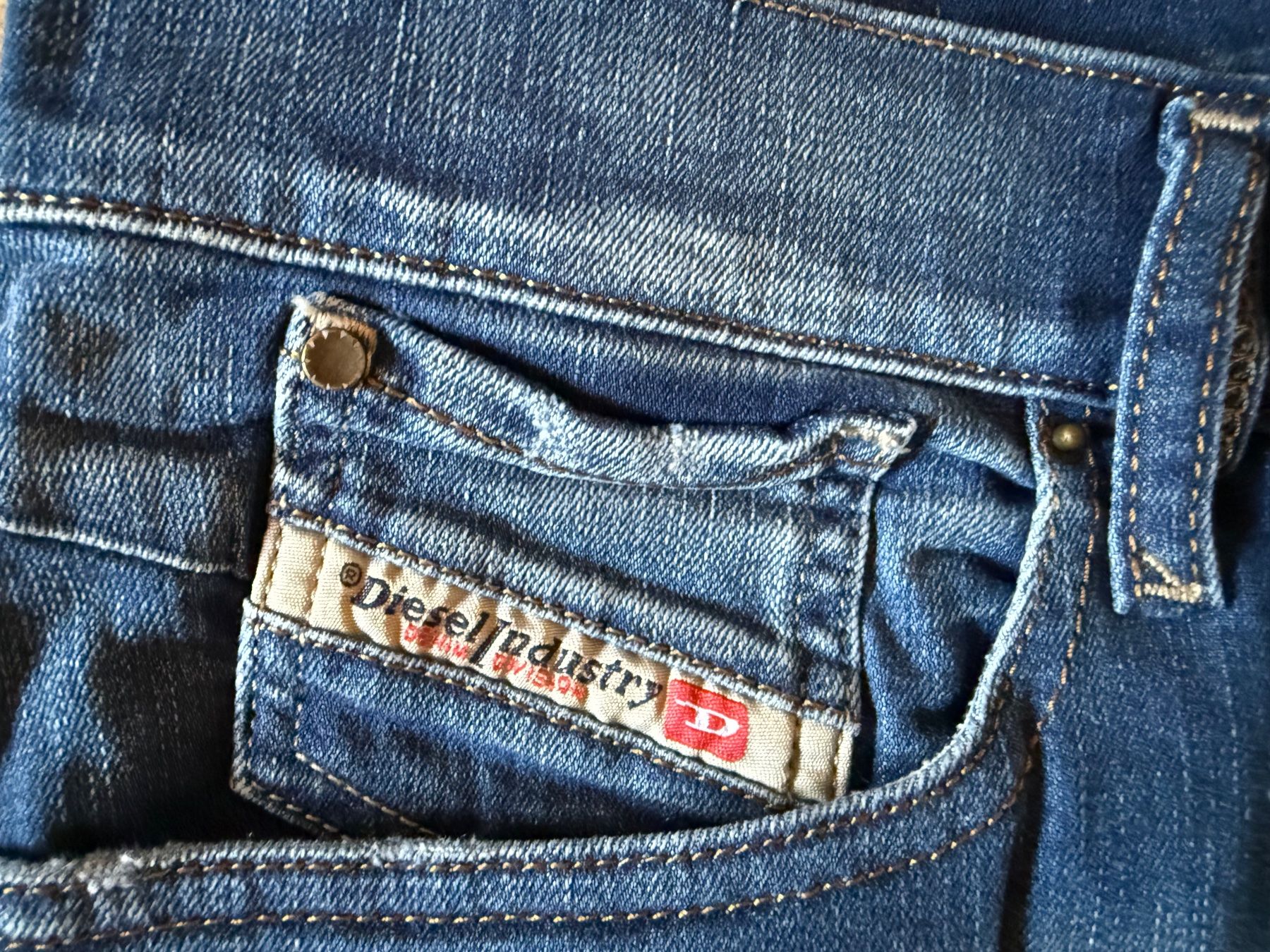 Diesel Jeans: Diesel Jeans – Nuovo (secondo la descrizione) da Berneck venduto da moonrise01 2