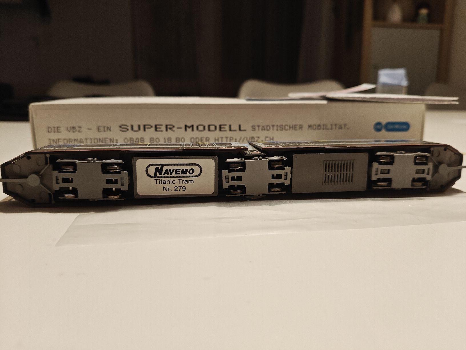 Navemo Modelleisenbahnen: Tram 2000 Be 4/6 – Neu und originalverpackt aus Marin-Epagnier von hibiscus26 2