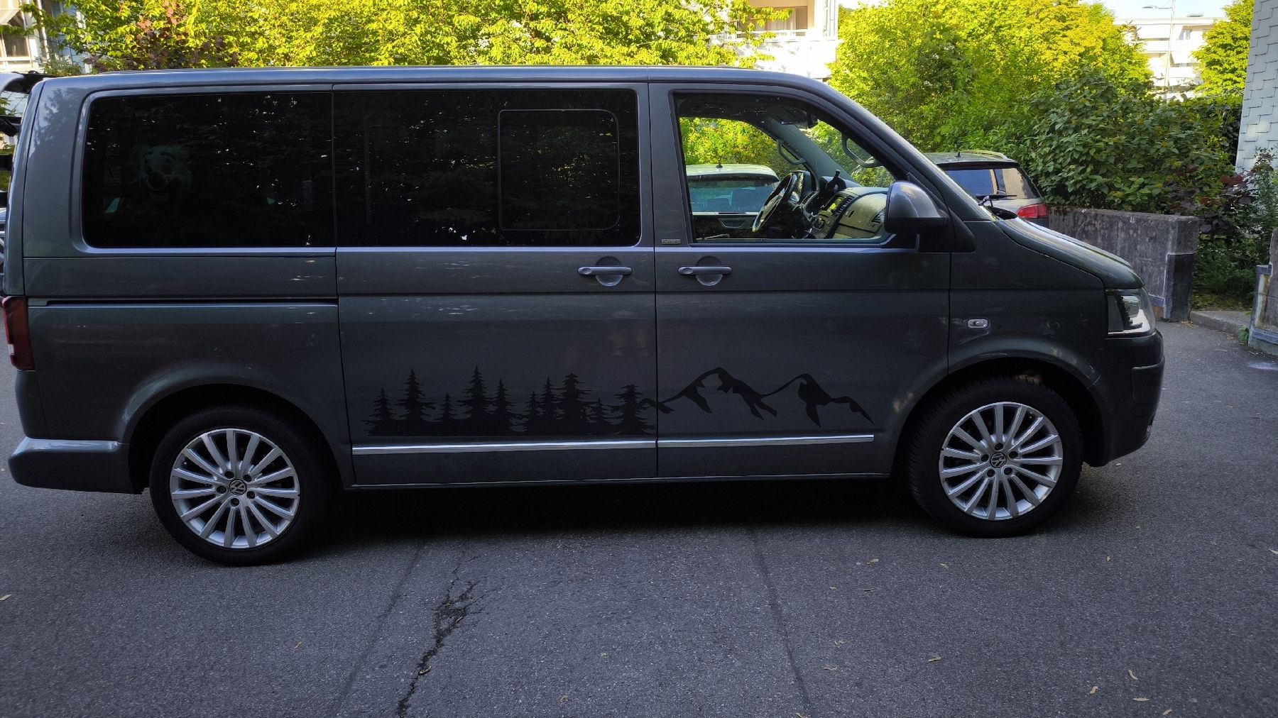 VW Autos: VW Multivan 2.0tdi DSG ab Service und MFK 01.26 – Gebraucht aus Oberrohrdorf von PieBu 4