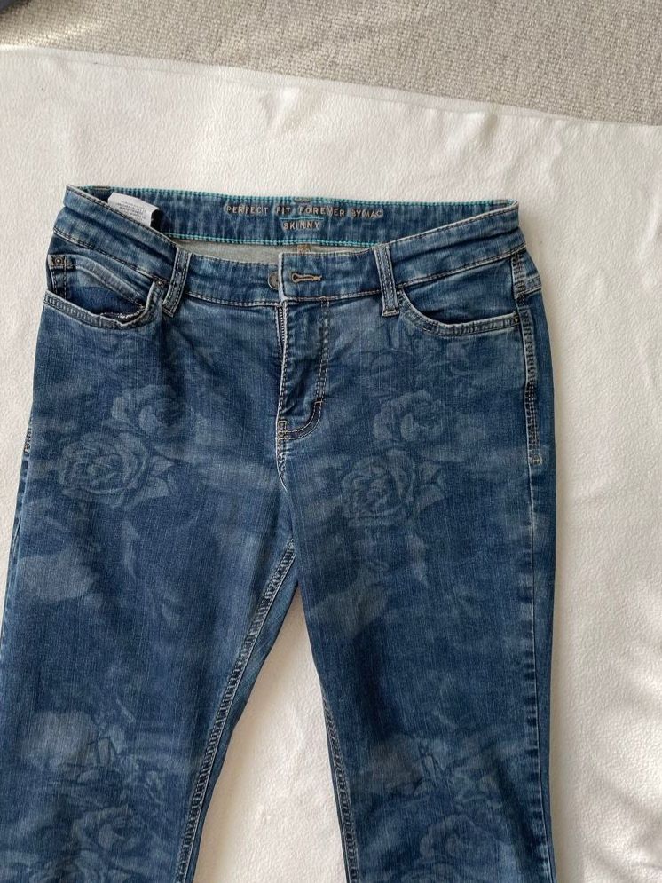 Jeans: Jeans MAC 40 Skinny mit Blumenprint – Usato da Zürich venduto da Pamuk04 2