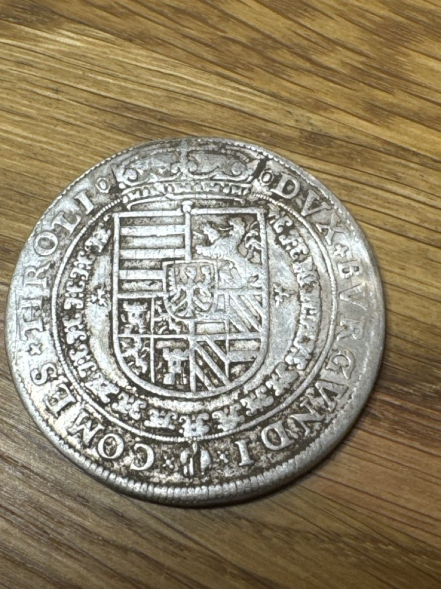 Tutti le monete: Thaler Archiduc Ferdinand II Comte de Tyrol TB  – Usato da Villars-sur-Glâne venduto da Graca03 3