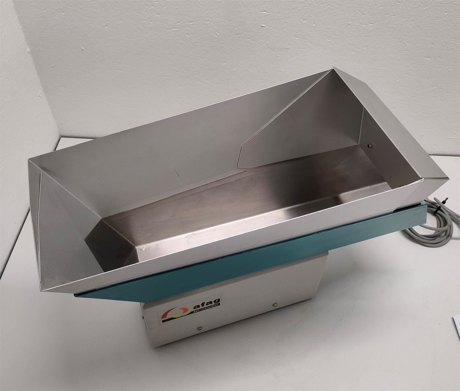 Accessori da laboratorio: AFAG Nachfüllvibrationsdosierer VD3 – Usato da Niederdorf venduto da LeptonAG_Labor 5