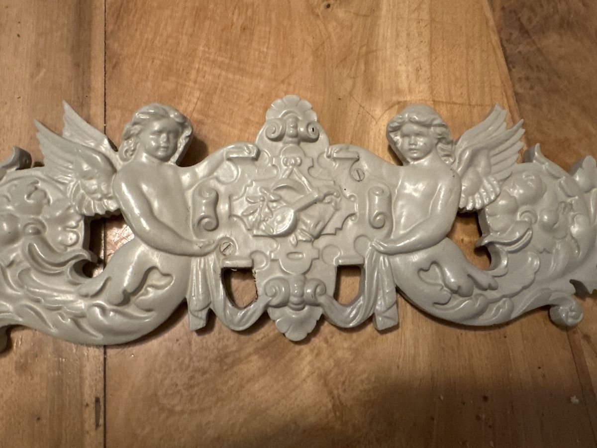 Tutte le decorazioni: Holzrelief mit Engeln, antik, vintage – Usato da Frauenfeld venduto da aluma14 2