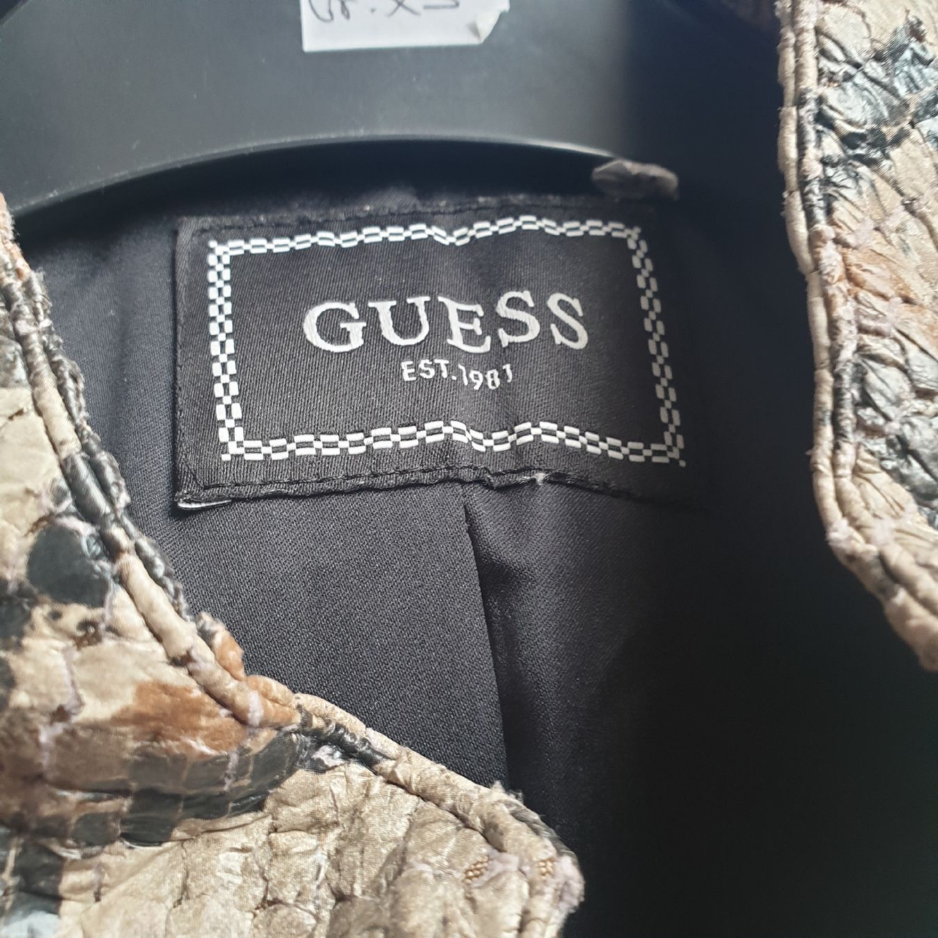 Guess Giacche: GUESS schöne Jacke Gr. L – Nuovo (secondo la descrizione) da Frenkendorf venduto da Moon111 4
