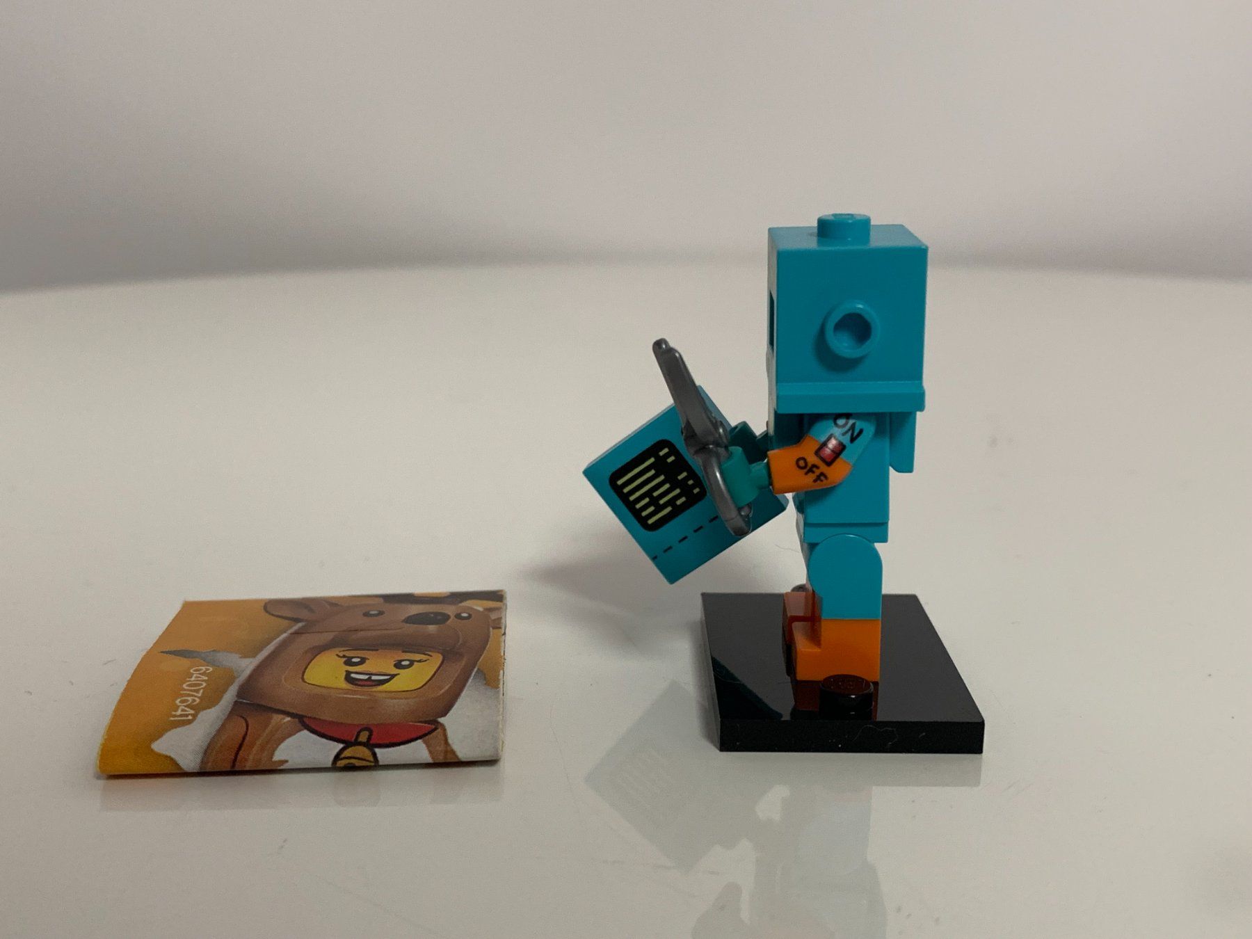 Lego Baukästen: Lego Minifiguren Serie 23 71034 Papproboter – Gebraucht aus Bürglen TG von HarruunS 1