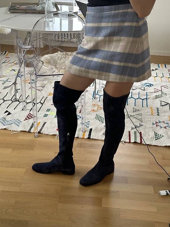 Scarpe da donna: Overknee Stiefel, Gr. 39, Dunkelblau Wildleder – Usato da Zürich venduto da mar_22hb 2