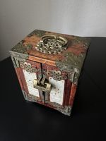 Antike chinesische Schmuckschatulle aus Holz mit Schubladen