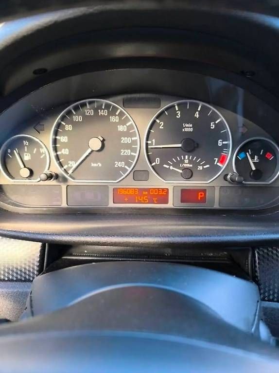 Automobili: BMW 330i M Paket Automat – Usato da Rombach venduto da AarGost 3