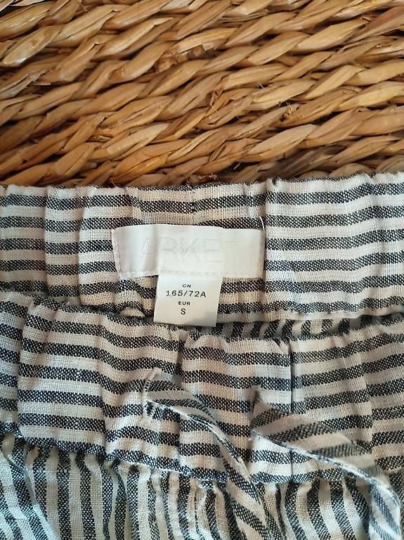 Arket Pantaloni: Gestreifte Leinenhose von Arket – Usato da Zürich venduto da Melianea 1