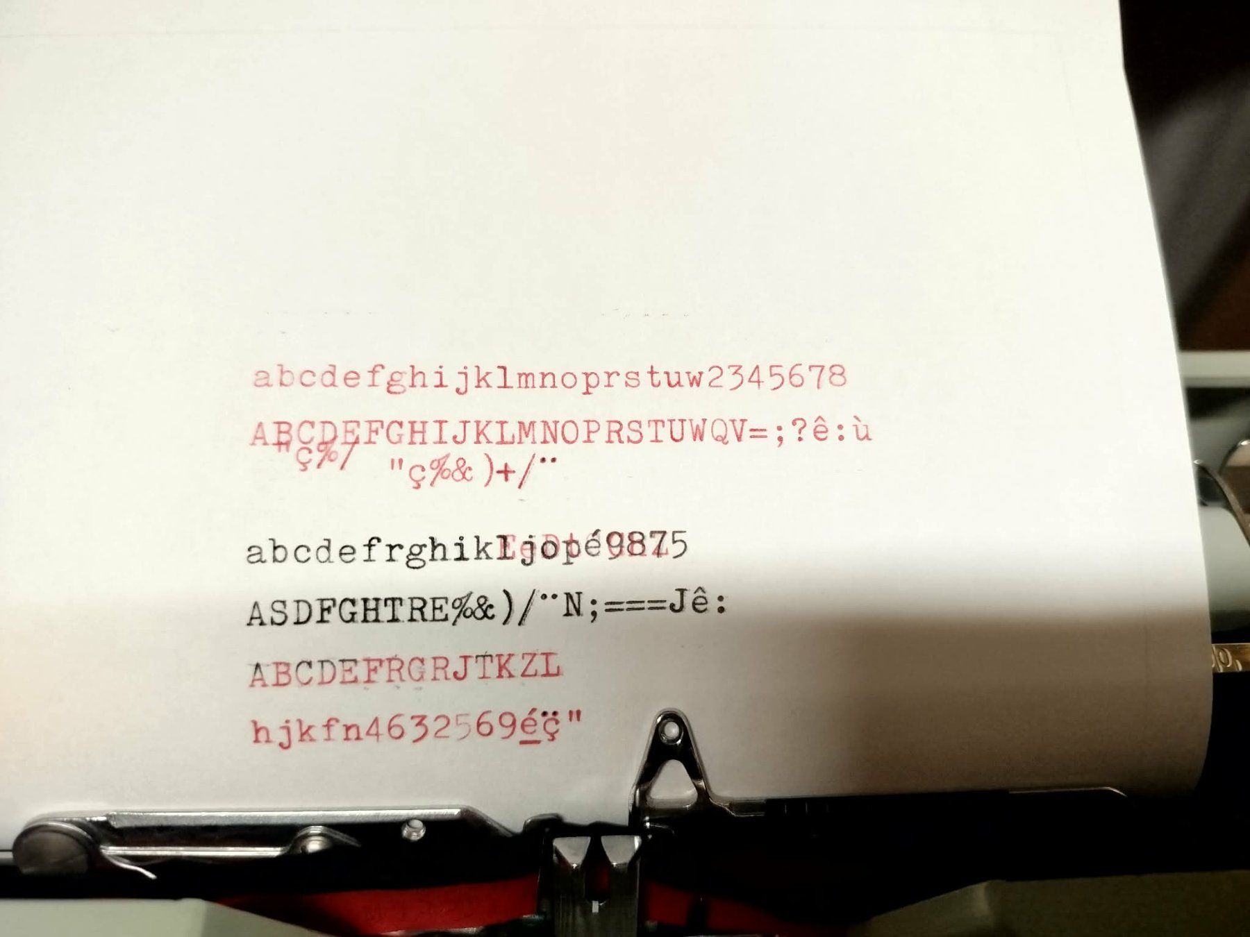 Hermès Schreibmaschinen: Machine à écrire HERMES Baby – Gebraucht aus La Chaux-de-Fonds von Emmaus2300CDF 9