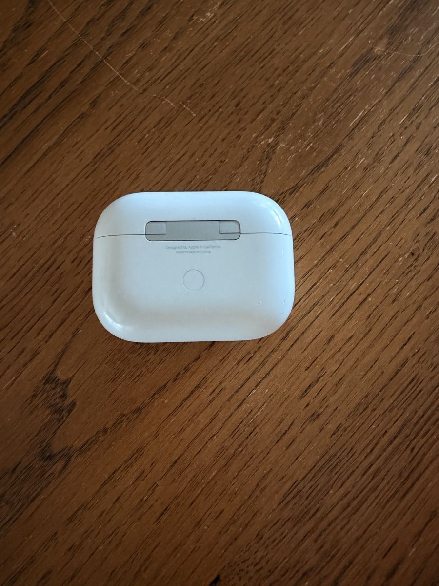 Apple Cuffie: Apple AirPods Pro Kopfhörer mit Ladecase – Usato da Zürich venduto da lau_mzc5 2