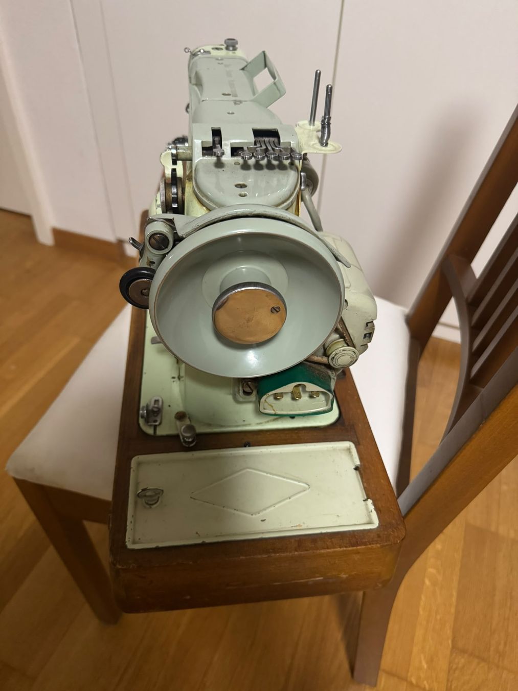 Singer Nähmaschinen: Singer Nähmaschine – Gebraucht aus Urdorf von robinson80 3