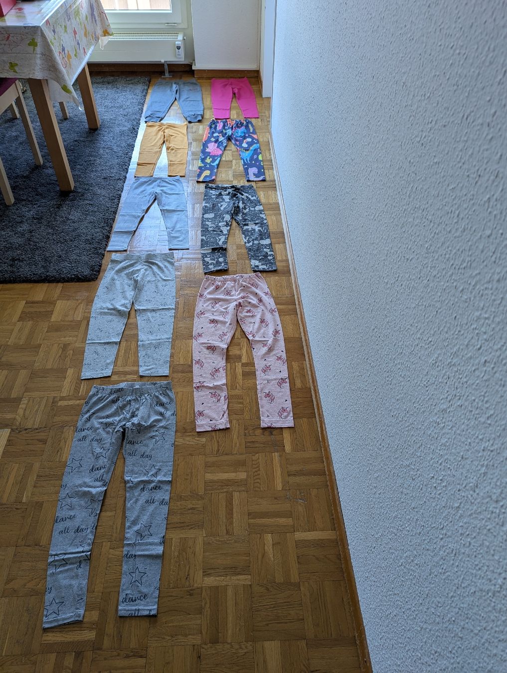 H&M Lotti & Set di vestiti: Mädchen Kleiderset Grösse 134-140 – Usato da Lengnau AG venduto da sus_znf9 5