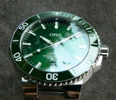 Oris Aquis Diver grün Automatic Taucheruhr 43 mm  full set
