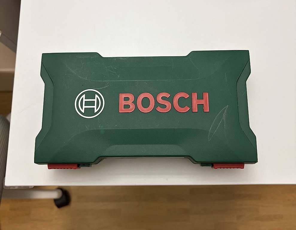 Tutti gli attrezzi: Bosch Pushdrive Akkuschrauber – Usato da St. Gallen venduto da Sabce93 1