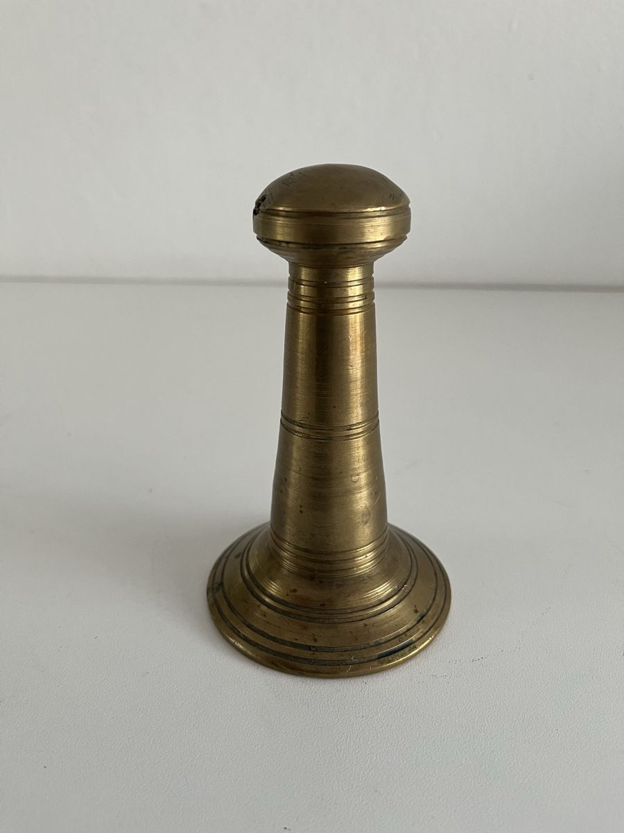 Tutte le decorazioni: alter Stössel aus massiv Messing – Usato da Wetzikon ZH venduto da seli03 3