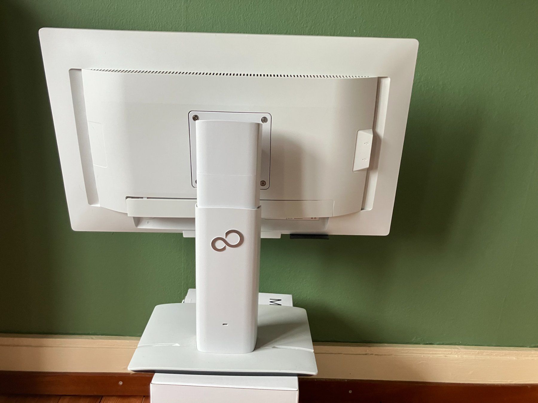 Monitor: Computermonitor – Usato da Luzern venduto da severin_sch 1