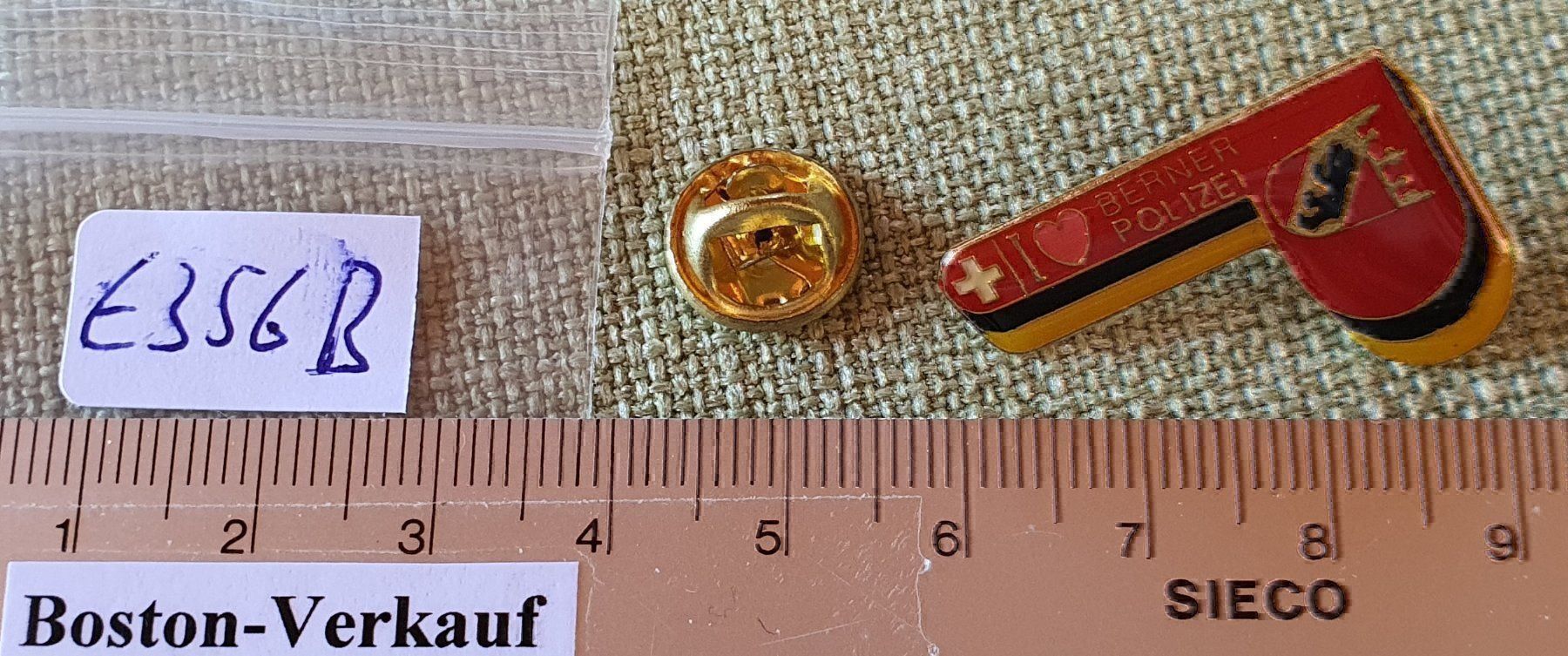 Placchette & Badge: E356B - Pin I Like Berner Polizei Suisse – Usato da Reinach BL venduto da Boston-Verkauf 2