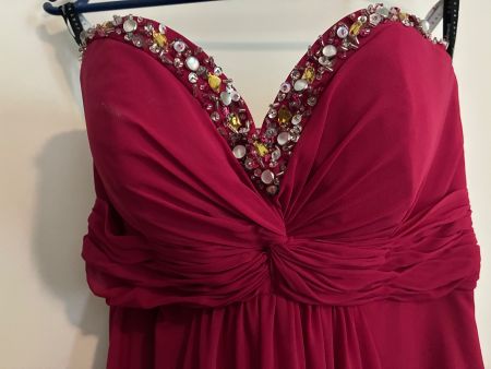 Abito da sera fucsia con decorazioni taglia 36