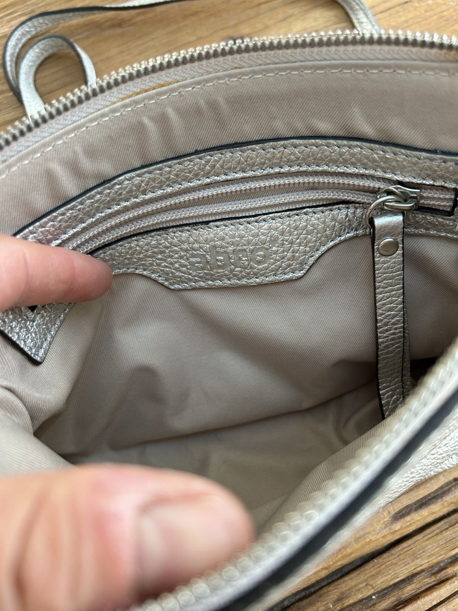 Borse da donna: Silberne Schultertasche aus Leder – Nuovo (secondo la descrizione) da Trin venduto da kreadiva 4