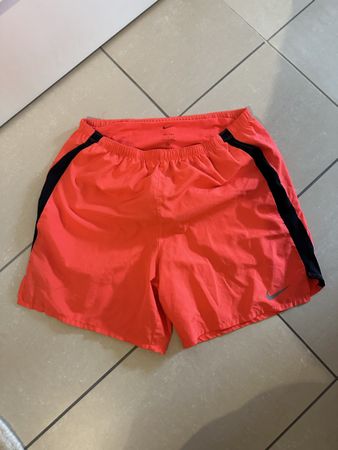 Nike Gr. L - ganz neu