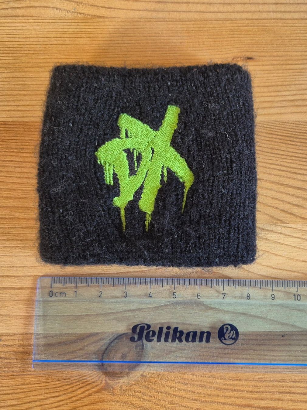 Zubehör: Schweissband mit D-Generation X Logo, WWE Merchandise – Gebraucht aus Lumbrein von gianandris 1