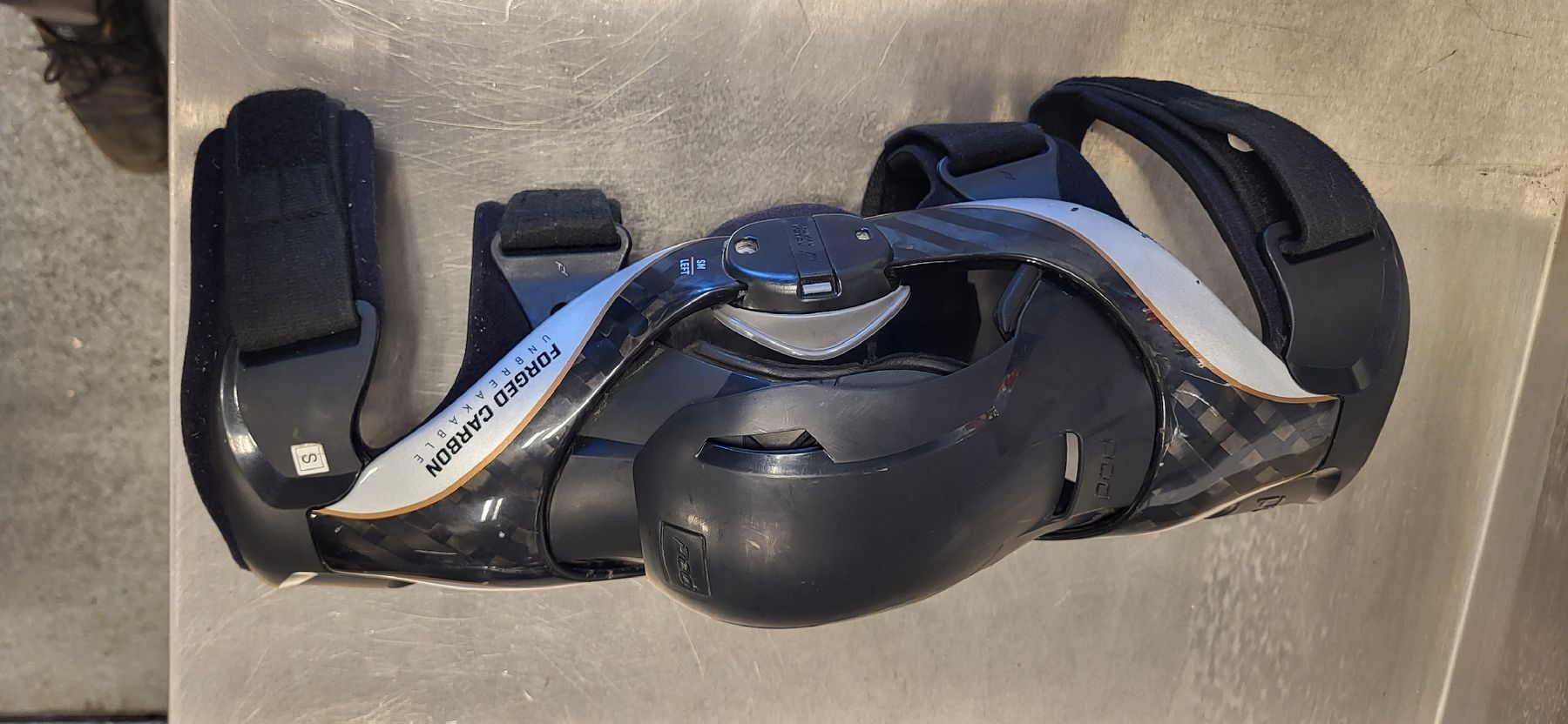 Schutz & Schoner: Genouillères Pod K8 carbon – Gebraucht aus Le Noirmont von lio_mh2x 3