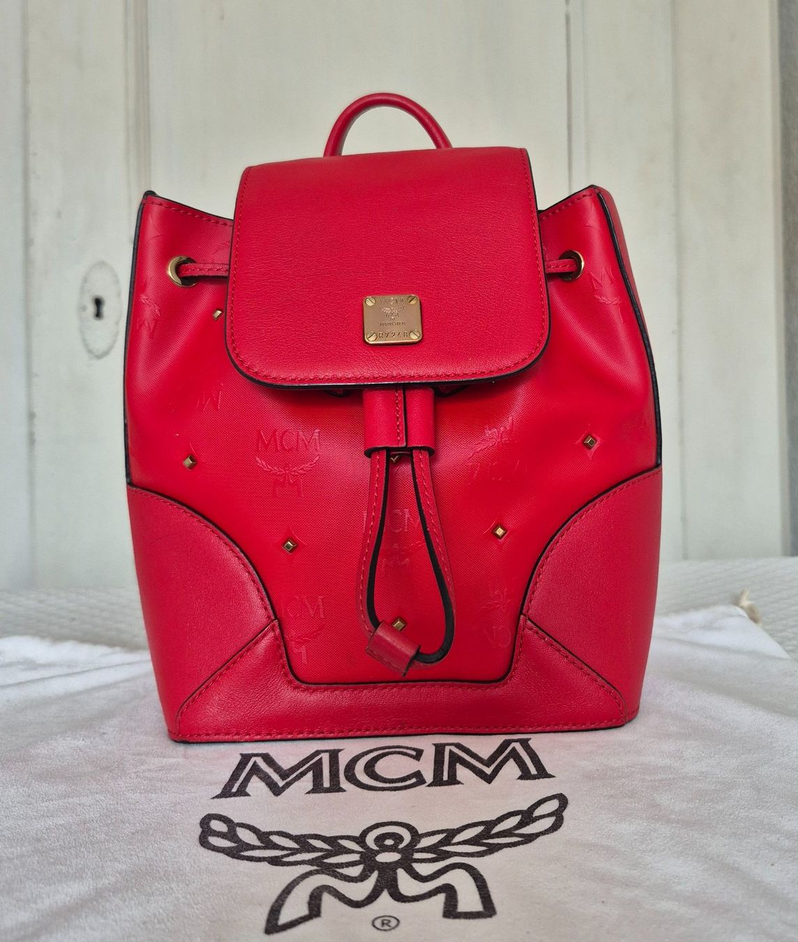 Mcm Zaini: MCM Rucksack, mit Nieten – Usato da Dottikon venduto da Pega7 1