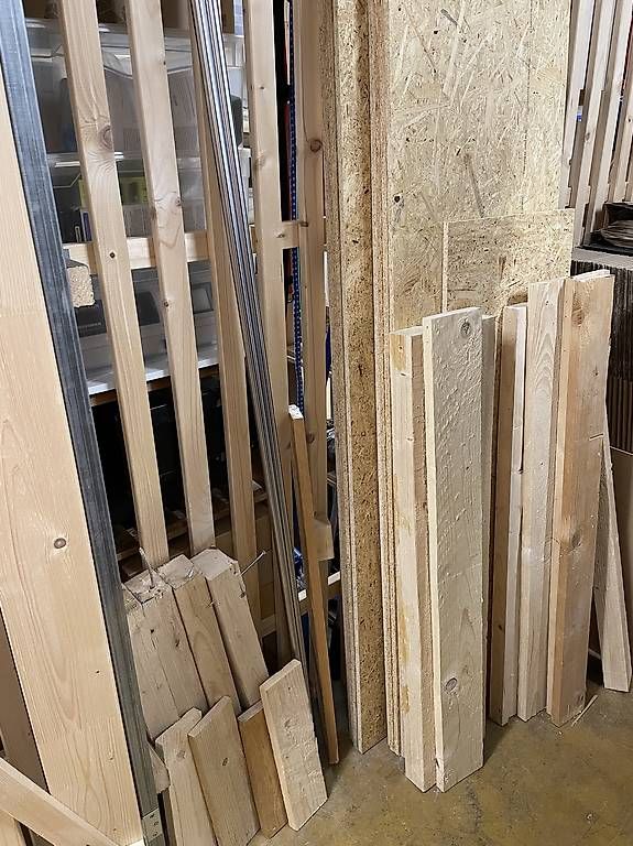 Pallets: Paletten und Holzlatten gratis  – Usato da Basel venduto da bos_y6pm 1
