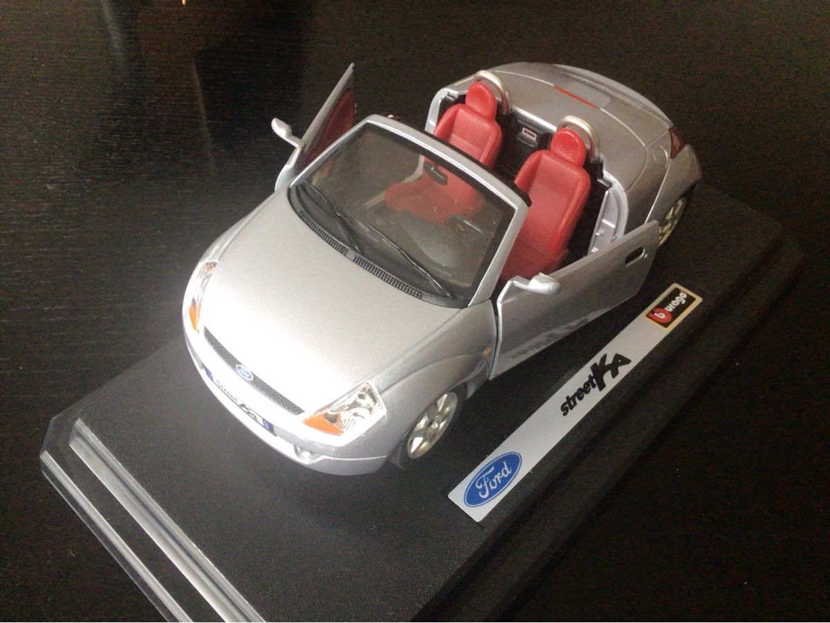 Bburago Modellini d'auto: Ford Streetka Bburago – Nuovo e nell'imballaggio originale da Liebefeld venduto da PoloLePoulpe