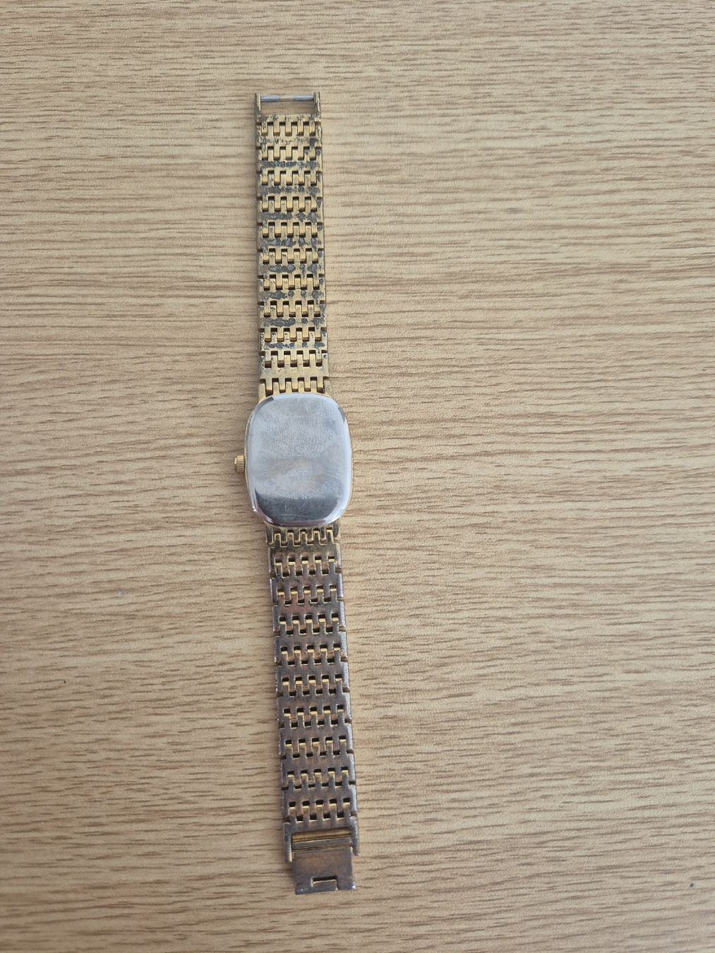 Orologi: Montre Centia Quartz dorée femme – Usato da Puplinge venduto da melodiieee 4