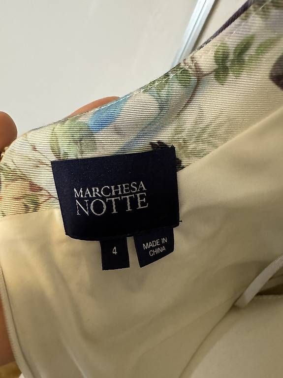 Vestiti: Kleid Marchesa Notte – Usato da Adligenswil venduto da TST04 2
