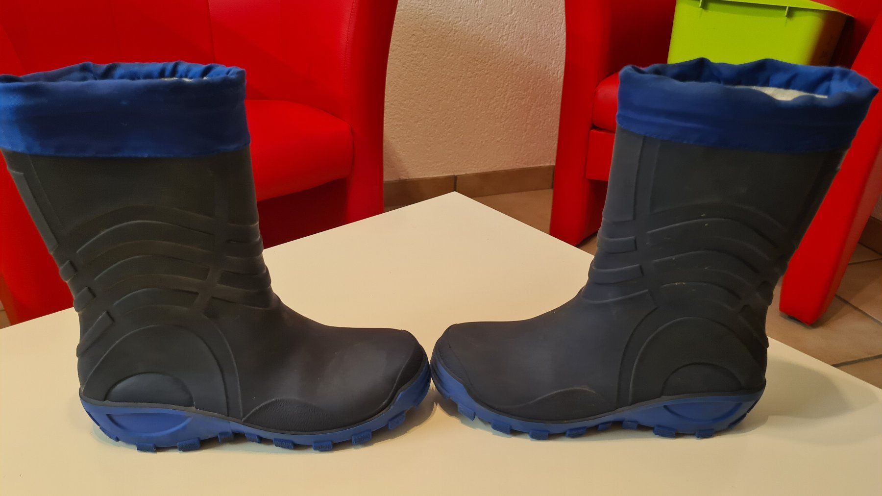 Scarpe per ragazzi: Stiefel mit herausnehmbarem Futter Gr. 34 – Usato da Obergösgen venduto da schesom