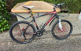 Felt Q820 Mountainbike wenig gebraucht für grosse Personen