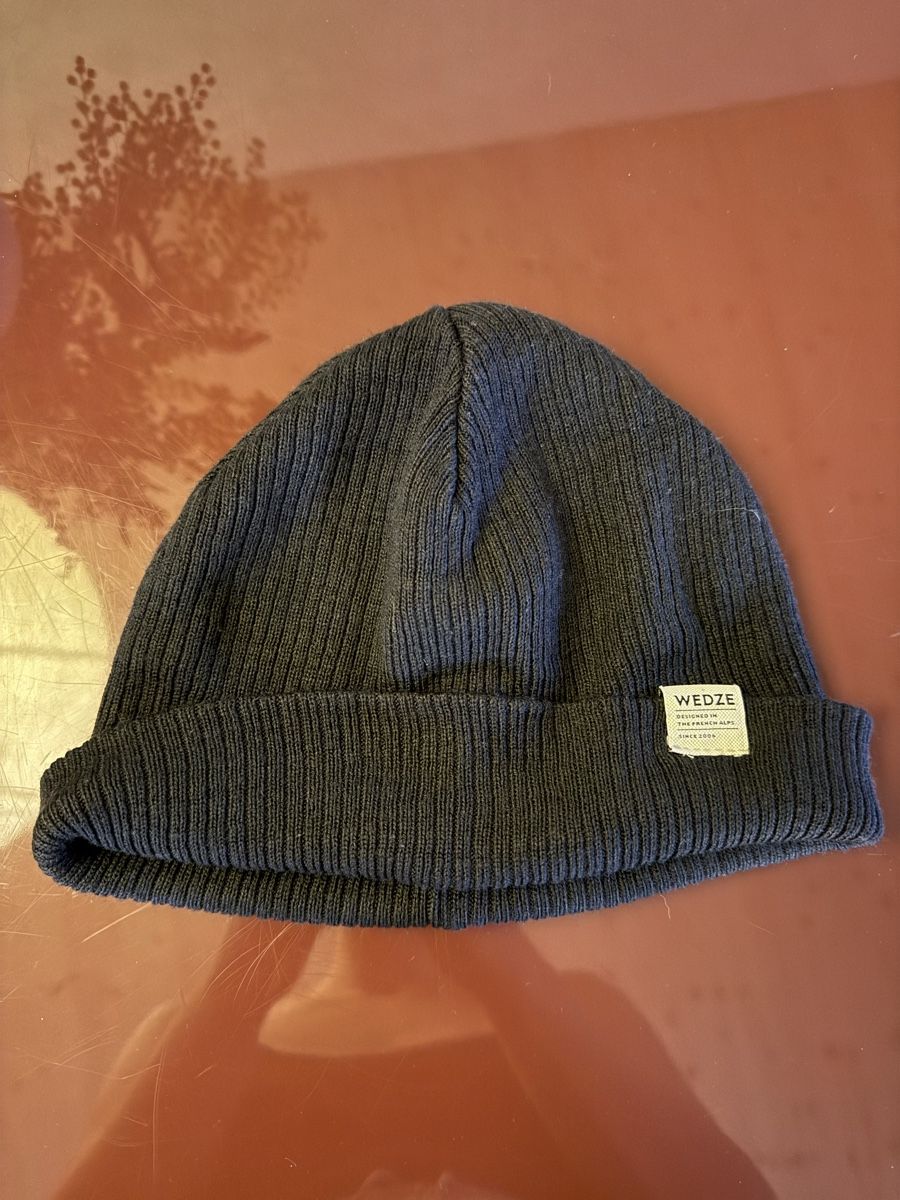 Decathlon Copricapi, berretti & cappellini: Wedze Beanie Hat - Size S/M – Usato da Langenthal venduto da vik_v5ml 1
