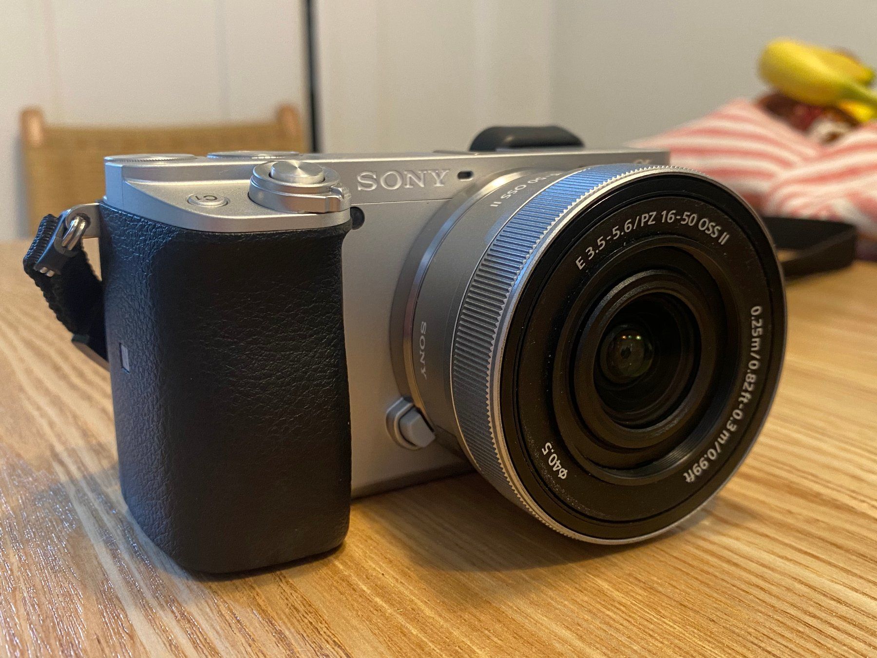 Sony Appareil photo: Sony a6100 kit – Neuf (Voir description) à Lausanne par luk_yw2r 2