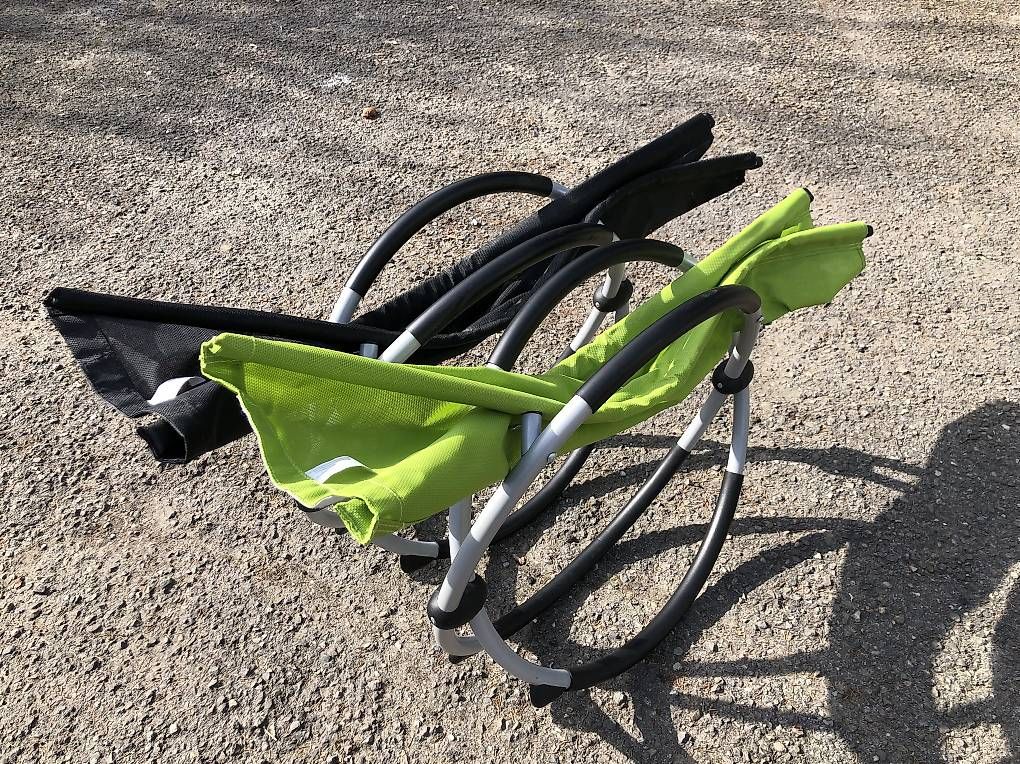 Chaises longues: Kinder Schaukel Liegestühle 2 Stk – D'occasion à Vallamand par Petschli01 2