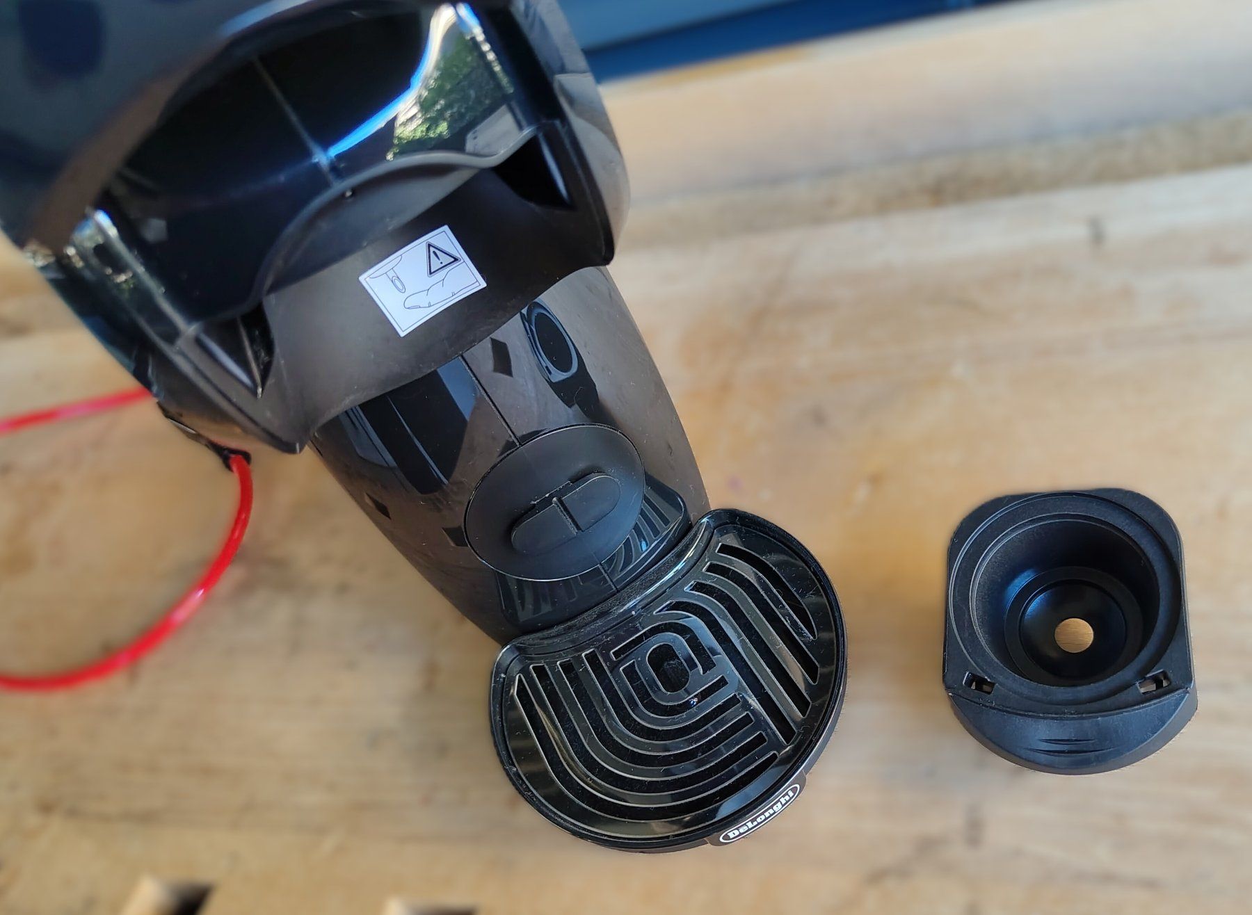 Nescafé Macchine per caffè & Macchine per espresso: Nescafé Dolce Gusto Kaffeemaschine – Usato da Chur venduto da SteveThePlace 3