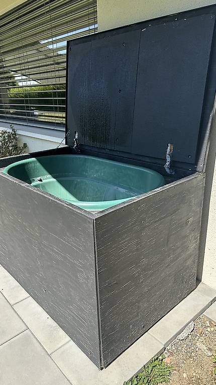 Mobilhome: Kältebad schwarz – Gebraucht aus Gossau SG von ReRaGa 4