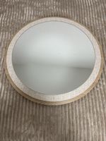 Runder MakeUp Spiegel in Holz