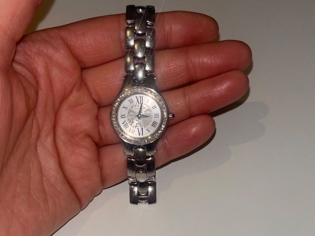 Balmain Uhren: Balmain Diamonds Watch – Gebraucht aus Genève von bellere
