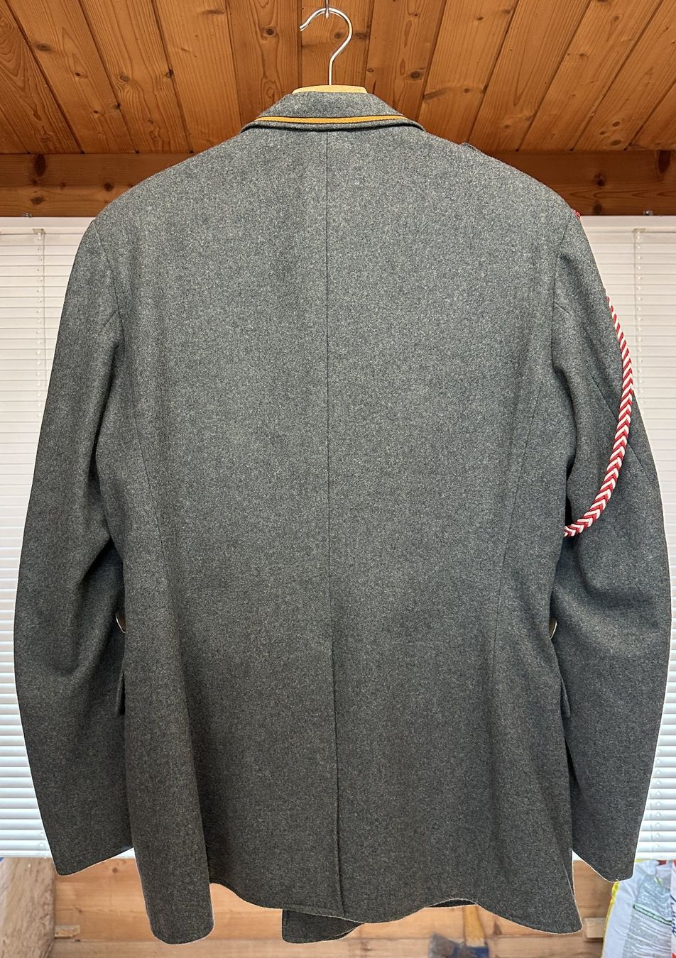 Uniformi: Uniform Jacke eines Offiziers – Usato da Hergiswil NW venduto da hpb_9bvx 5