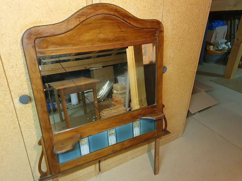 Specchi: Specchio - specchiera antica – Usato da Pregassona venduto da Blatta01 1