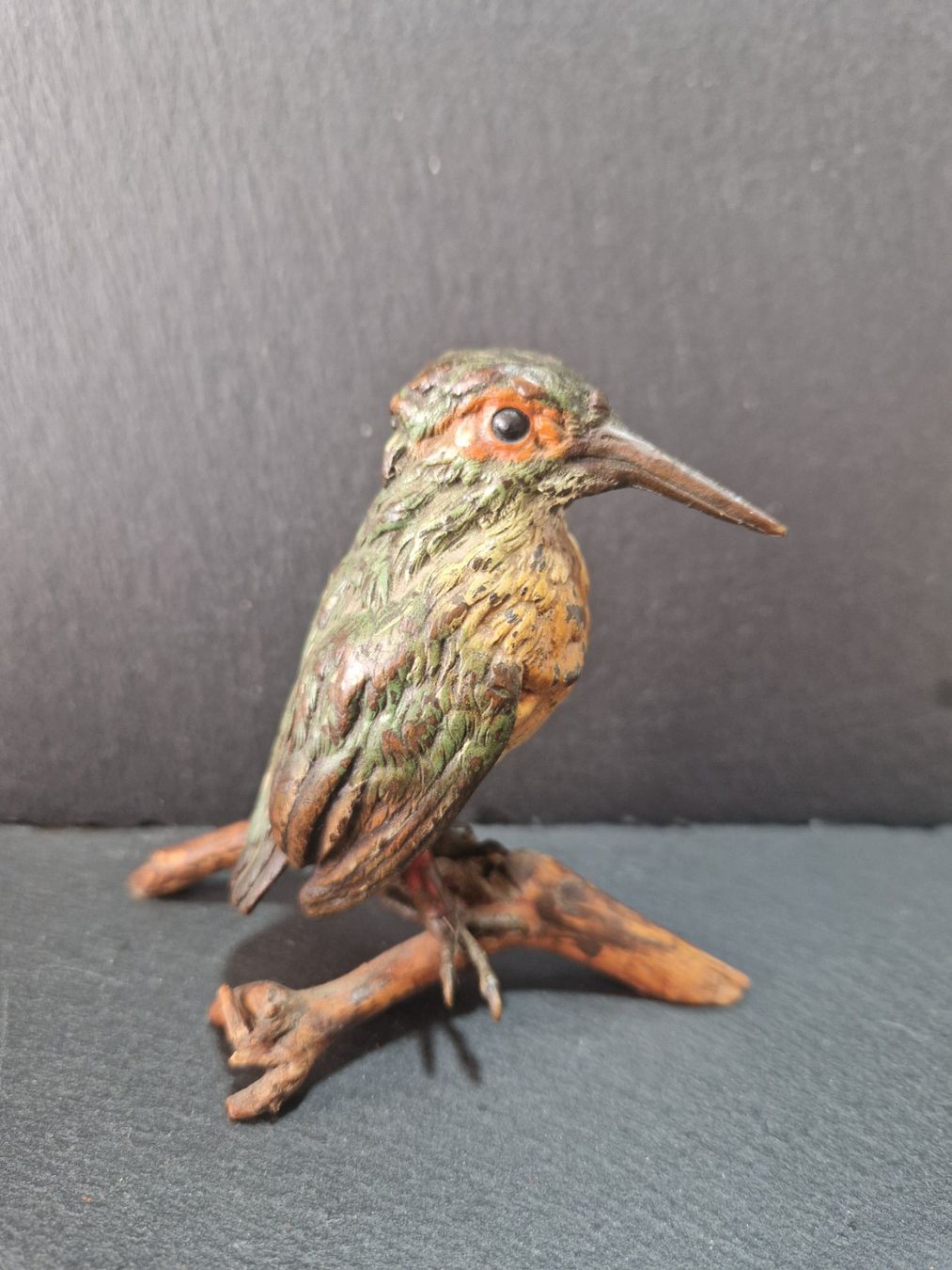 Figuren: Bemalte Bronze-Figur Eisvogel (Defekt) – Gebraucht aus Winterthur von Sadega