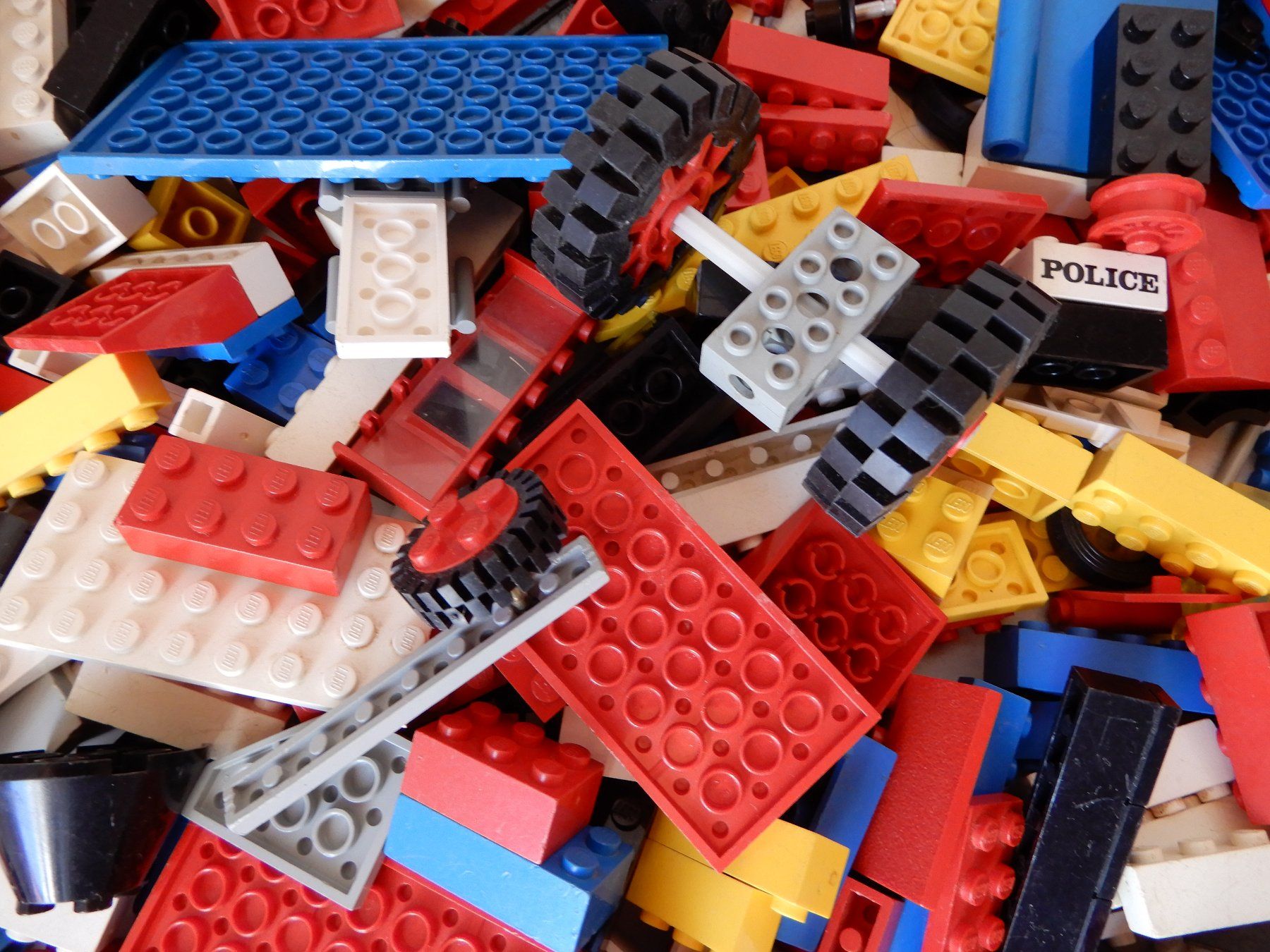 Lego Kit di costruzioni: LEGO CLASSIC  1 Kilo diverse Steine – Usato da Senèdes venduto da Framboise52 5