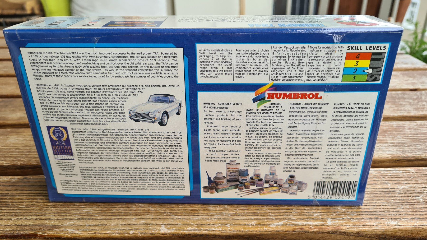 Triumph Modellini d'auto: AIRFIX 32 SCALE Triumph TR4A – Nuovo e nell'imballaggio originale da Basel venduto da Solarbebop 4