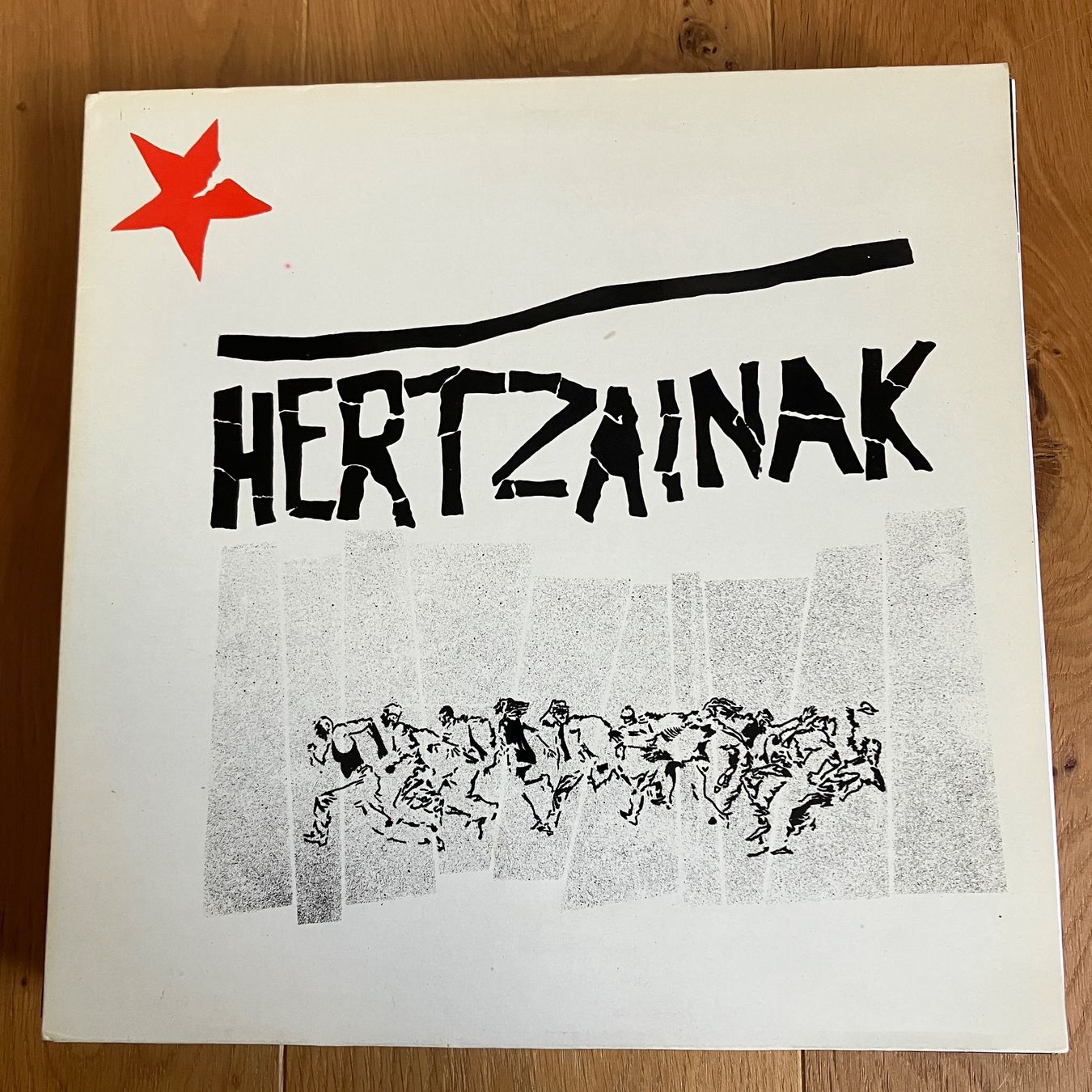 Schallplatten: Hertzainak – Hertzainak – Gebraucht aus Altdorf UR von Metallic0