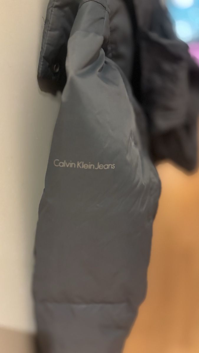Calvin Klein Giacche: Calvin Klein Jeans Winterjacke Grau, Gr. S – Usato da Wetzikon ZH venduto da pinkilady44 3