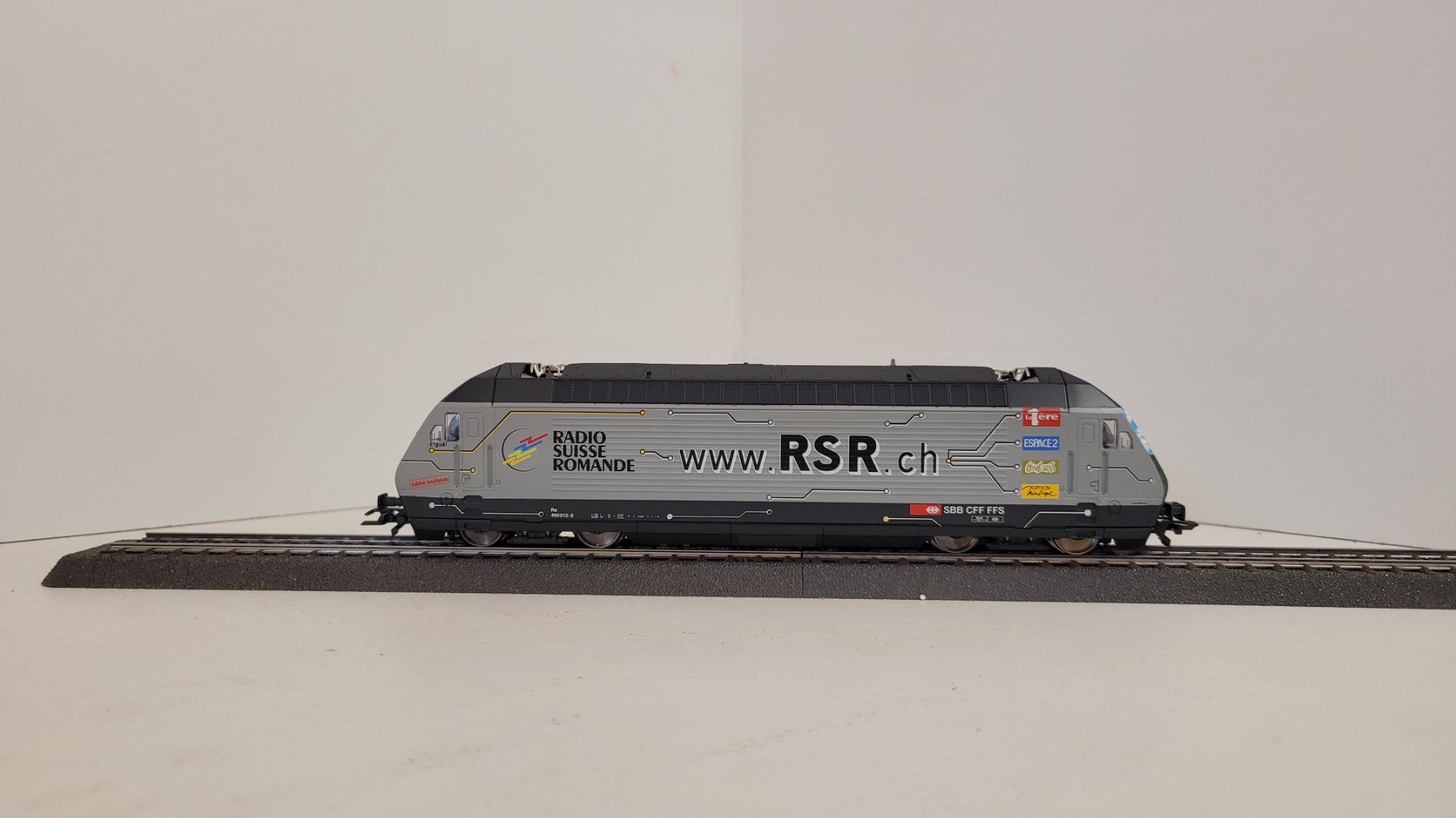 Roco Modellini di ferrovie: Roco 43970DRS SBB Re460, AC Digital – Usato da Büsserach venduto da ModellbahnDepot 3