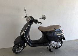 Piaggio Vespa LX125